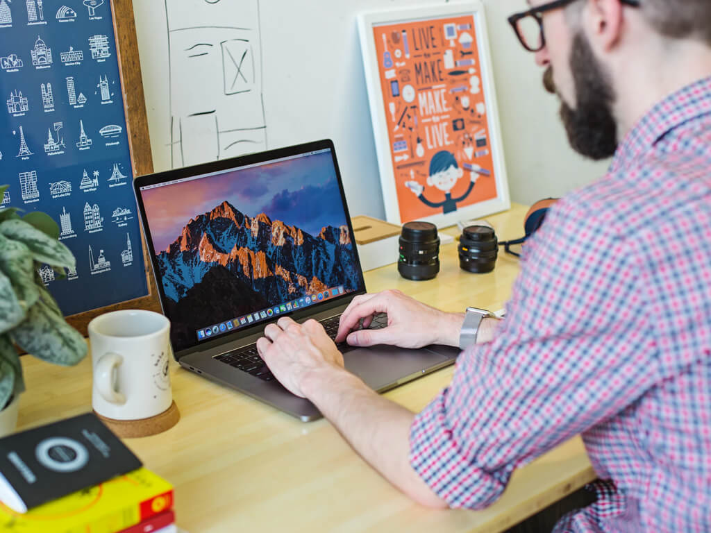 Illustration zu UI Design Ausbildung: Komponentenbibliothek, Designsystem und konsistente Layouts